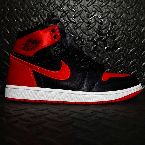Jordan 1 Retro High OG Satin Bred (Women's) FD4810-061 size 12 - Picture 1 of 12